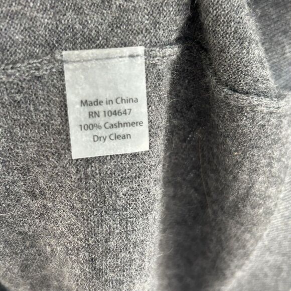 Forte Cashmere Sweater Size Medium V-Neck Long Sleeve Grey Classic Ladies - Picture 5 of 6
